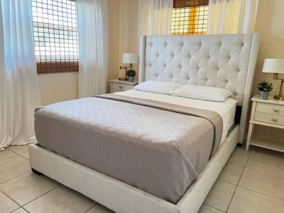 Holiday home House Close To Downtown, Airport, Raymond Stadium, And Many Places *