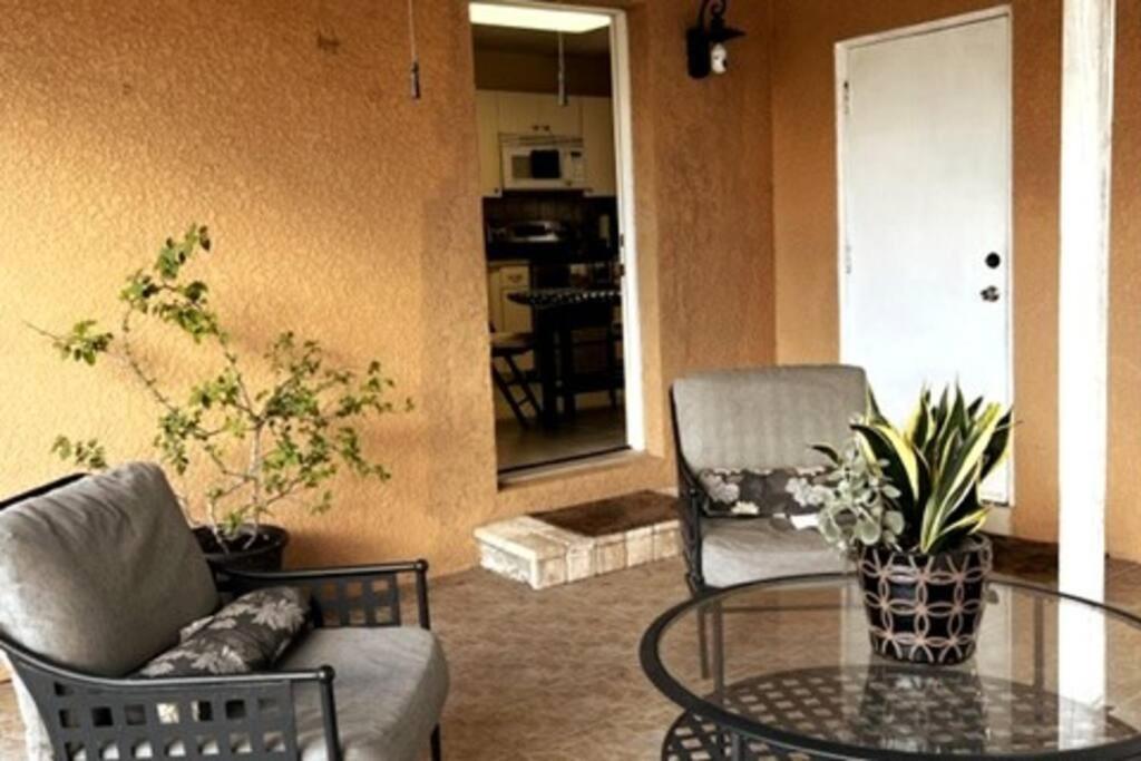 Holiday home House Close To Downtown, Airport, Raymond Stadium, And Many Places *