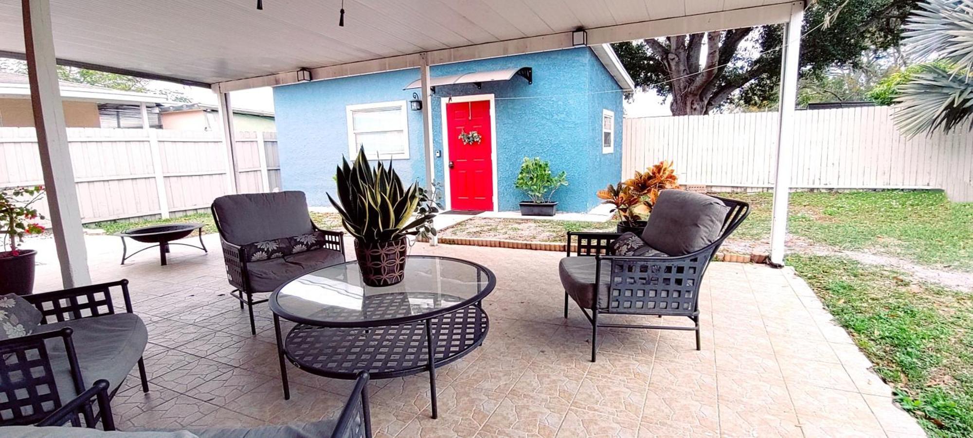 House Close To Downtown, Airport, Raymond Stadium, And Many Places *